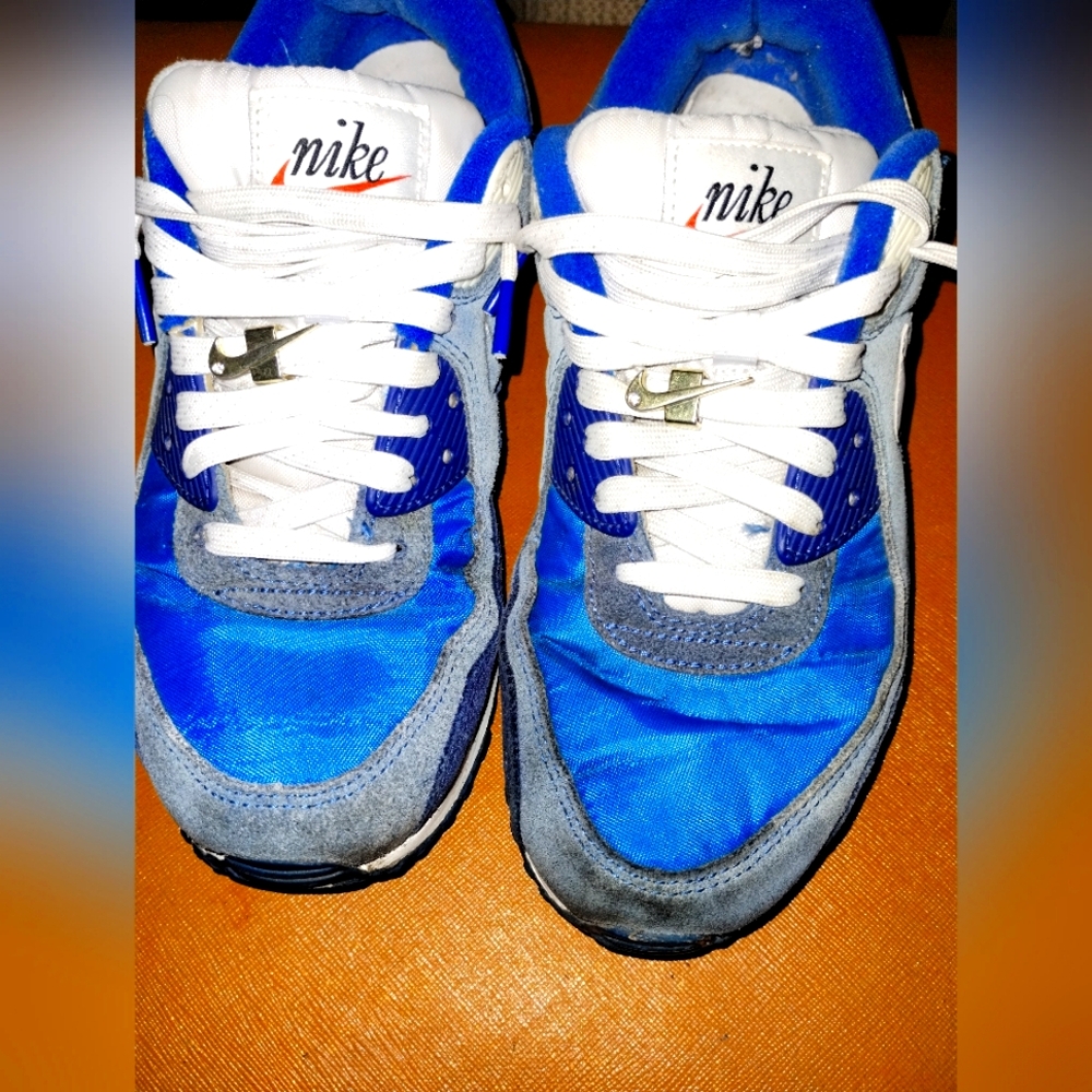 NIKE Air Max First Use Signal Blue 💙 women's size 8.5